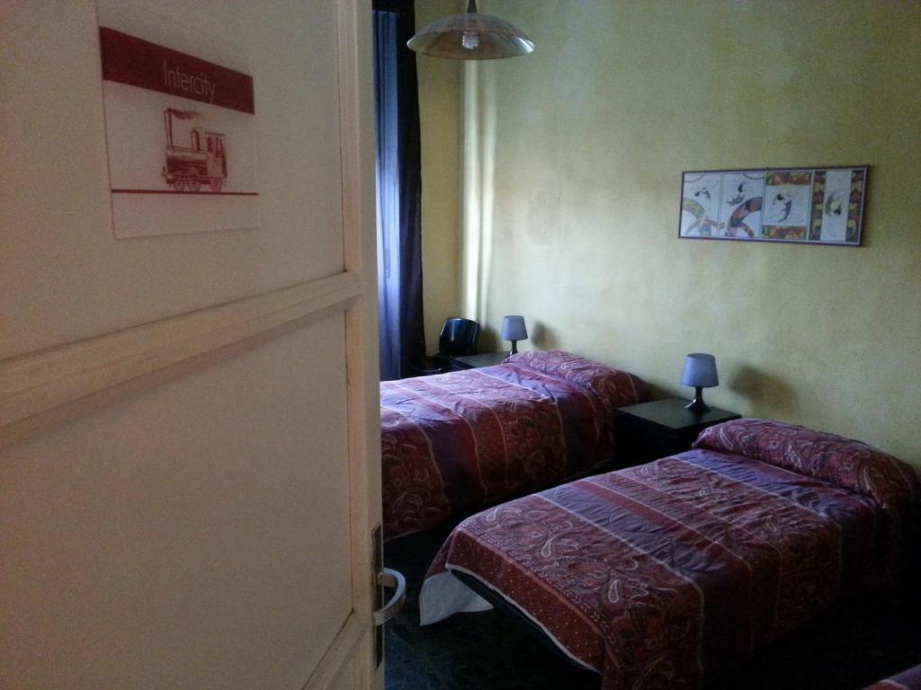 A Due Passi Dal Treno Apartment Пиза Стая снимка